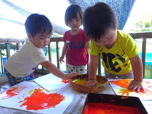 ボディーペインティングの様子 (5)