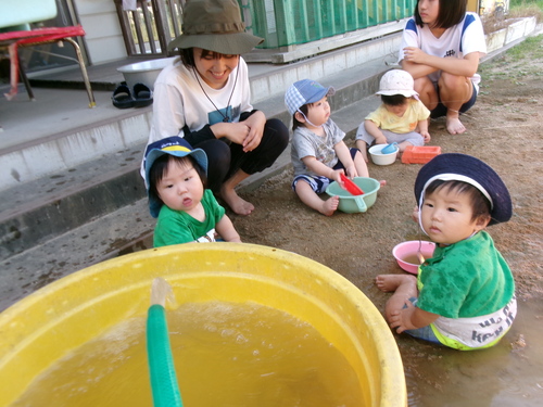 水遊び