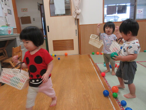 ボール遊びの様子 (3)