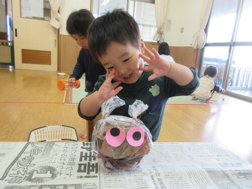 製作をしている様子