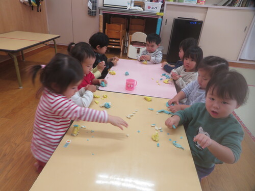 小麦粉粘土遊び (4)