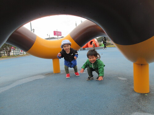 あすてらす公園で遊んでいる様子 (1)