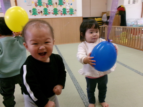 風船遊びの様子３