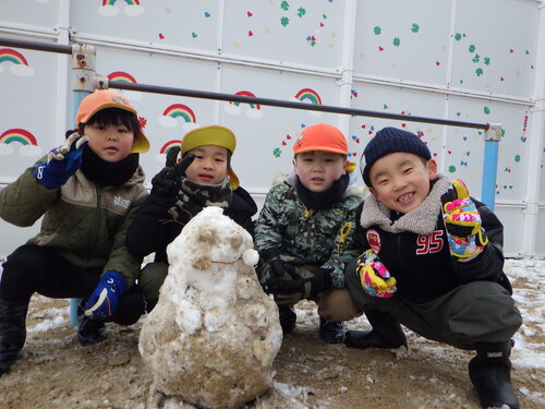 雪遊び