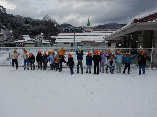 雪遊び (1)