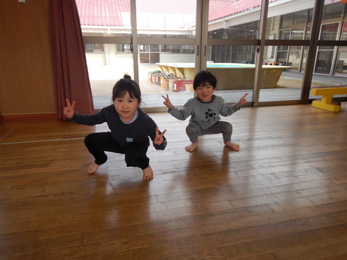 まねっこ遊び (1)