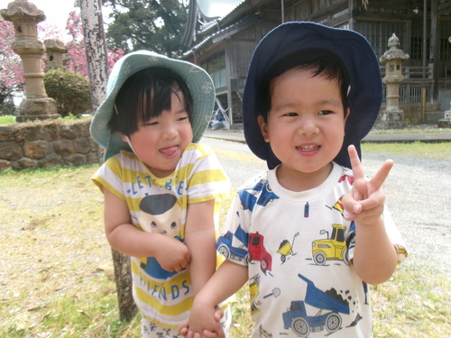 南の宮で遊ぶ子ども (5)