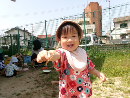 園庭遊びの様子 (4)