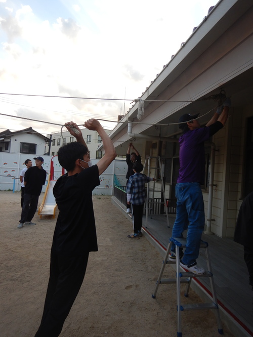 遮光ネット張りの様子 (4)