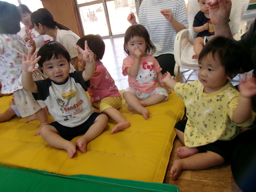 誕生会の様子 (1)