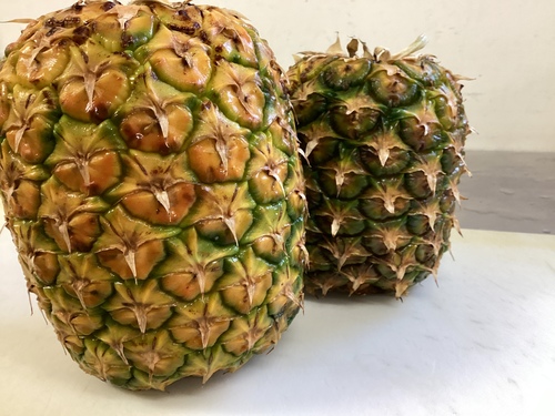 パイナップル