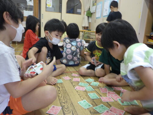 好きな遊びを楽しむ様子 (2)