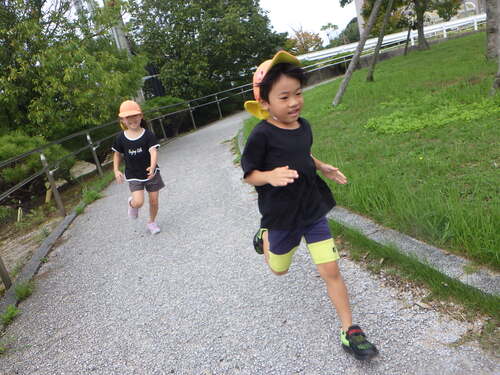 あすてらす公園で遊ぶ様子 (1)