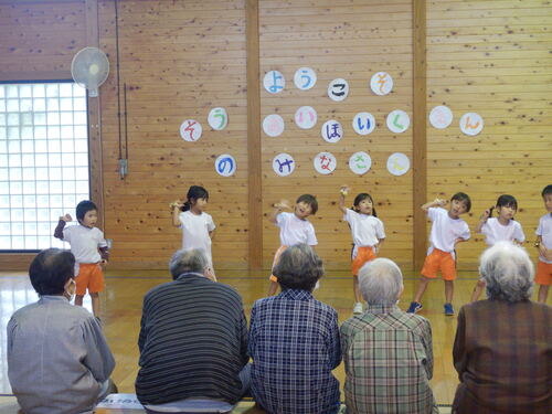 ダンスを踊る様子２