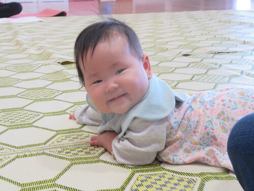 ベビーマッサージ