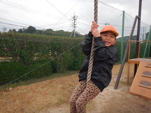 公園で遊ぶ様子５