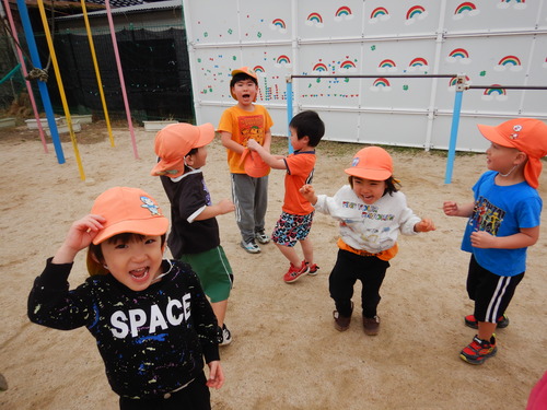 鬼ごっこの様子