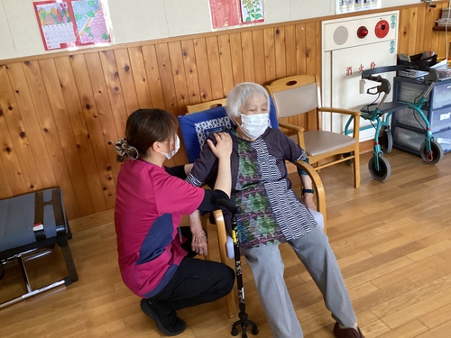 ストレッチ中です
