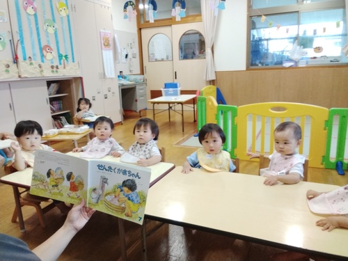 給食タイム (3)