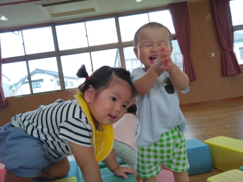 遊戯室で遊ぶ様子⑷