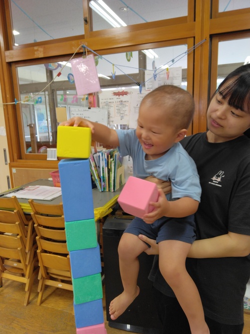 パステルブロックをしている