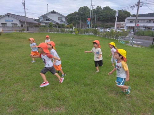 走る